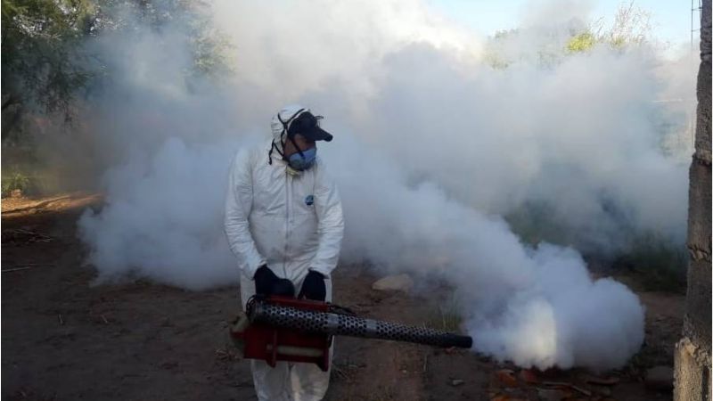 Siguen las tareas de fumigación y descacharrado en Tinogasta