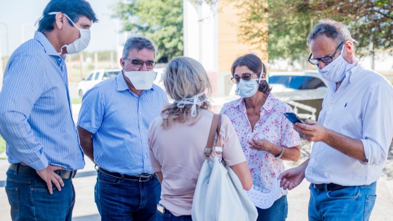 Raúl y Lucía supervisaron la construcción del Hospital Monovalente Respiratorio