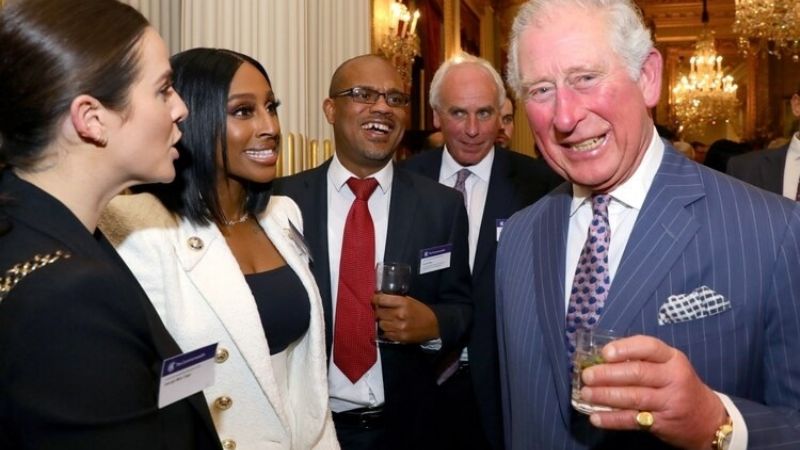 El príncipe Carlos de Inglaterra tiene coronavirus