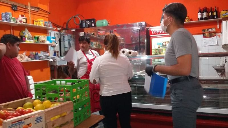 Intensifican todos los operativos de limpieza y fumigación en la ciudad