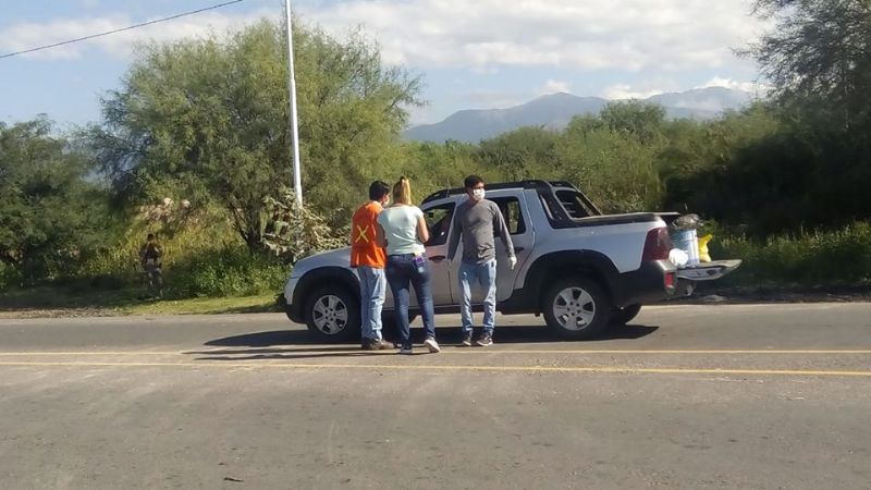 Impiden el ingreso a tres extranjeros