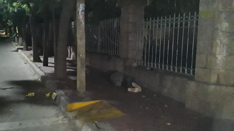 Hombre sin techo fue rescatado ante la ausencia del Estado