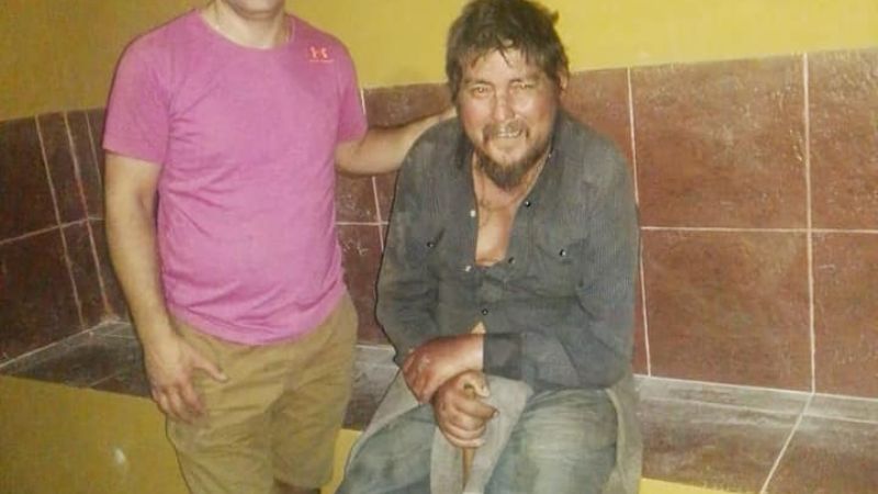 Hombre sin techo fue rescatado ante la ausencia del Estado