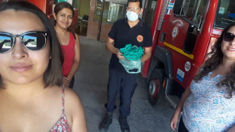 El grupo la «Esperanza es hoy» confecciona barbijos en Belén