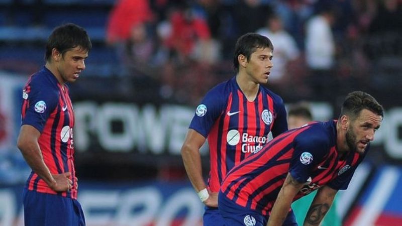 San Lorenzo y Estudiantes analizan reducir sueldos a sus jugadores