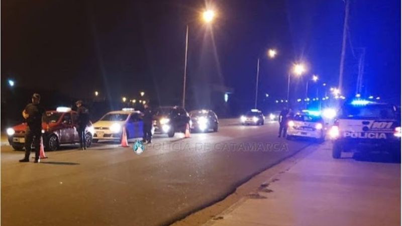 Unas 30 personas detenidas por andar en moto y consumir bebidas