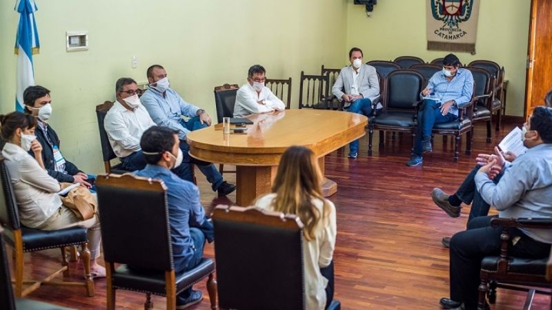 Jalil recibió al sector privado