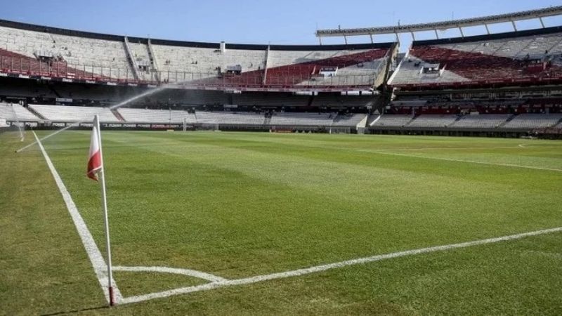 River entrena on line y riega el Monumental con una aplicación