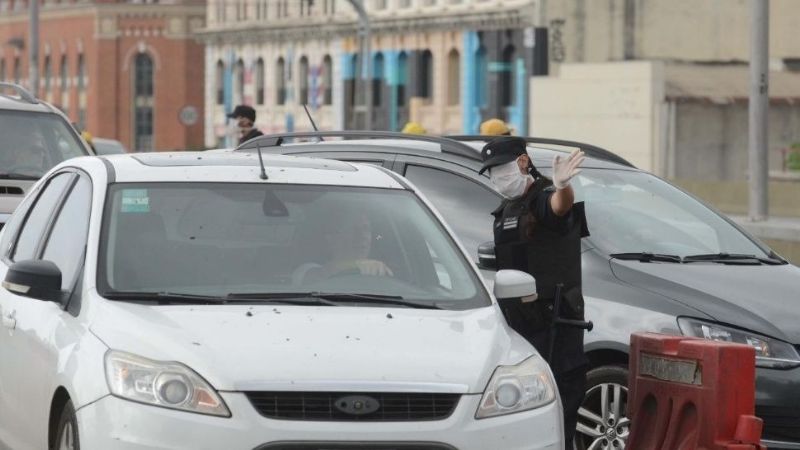 Unas 15 mil personas demoradas por violar el aislamiento en todo el país