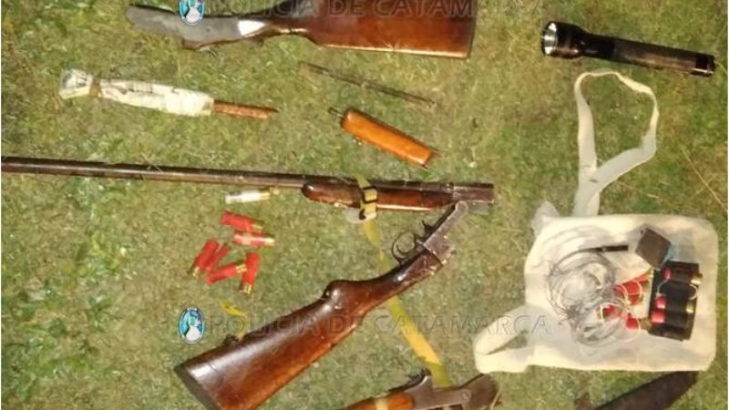 Secuestran escopetas, cartuchos y armas blancas en La Paz