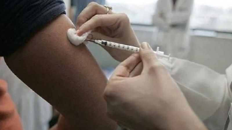 En medio del coronavirus, ¿quiénes deben aplicarse la vacuna antigripal?