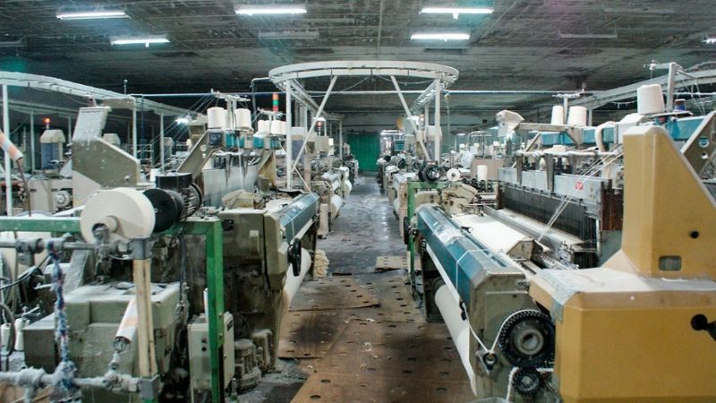 Unos 12 millones de trabajadores estarían afectados por el freno económico