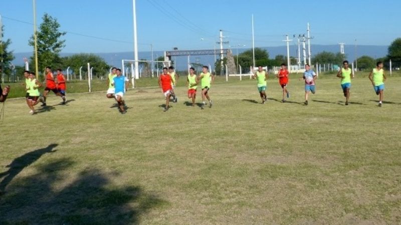 La Estación volvió a los entrenamientos en Miraflores
