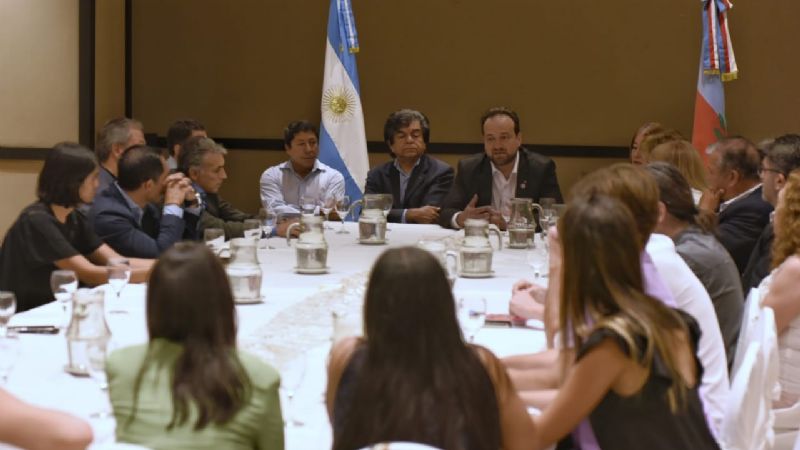 La reforma constitucional toma fuerza entre legisladores y representantes de la Justicia