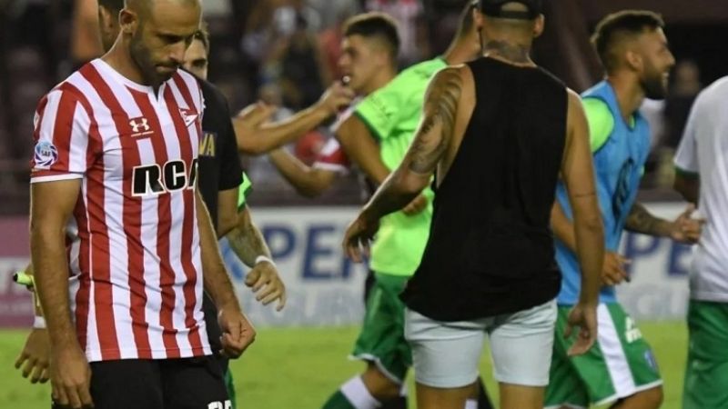 Mascherano erró un penal y Estudiantes quedó afuera
