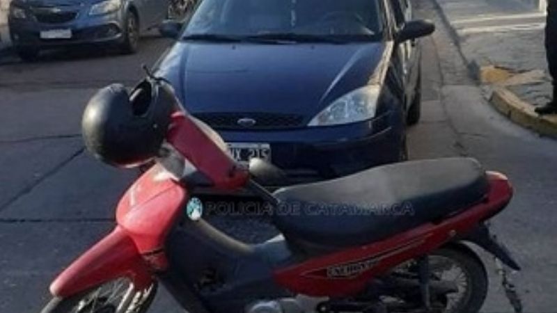 Choque entre un auto y una moto
