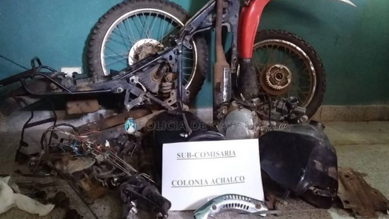 Robaron una moto en Catamarca y la encuentran desarmada en Santiago del Estero