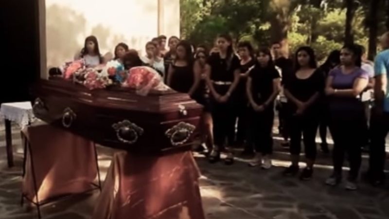 Muestras de dolor en el último adiós a Micaela Gordillo