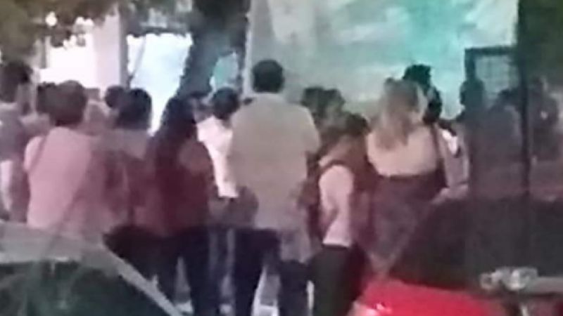 El ex intendente Herrera en la marcha de cesanteados