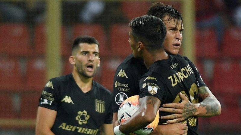 Racing reaccionó y venció a Mérida por la Copa Libertadores