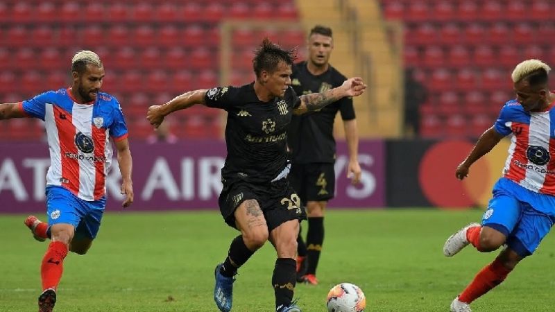 Racing reaccionó y venció a Mérida por la Copa Libertadores