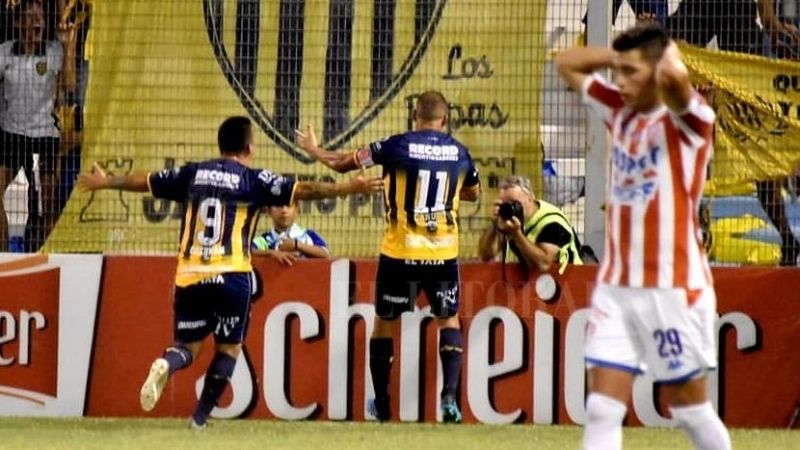Otro batacazo: Dock Sud eliminó a Unión de Santa Fe