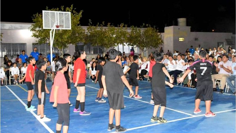 Inauguraron playón deportivo en escuela de Tinogasta