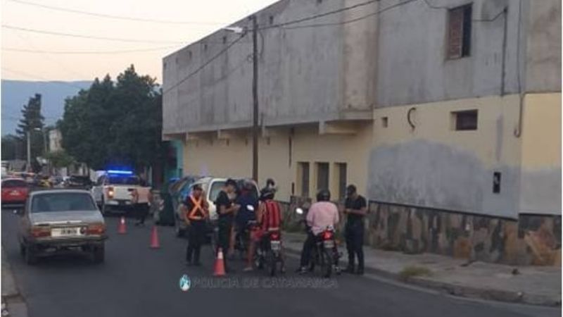 Un total de 26 vehículos secuestrados y dos arrestados en operativos