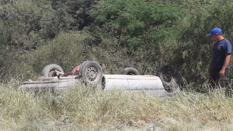 Vuelco con daños materiales en Andalgalá