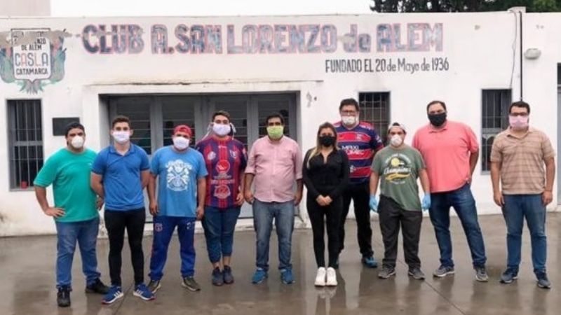 La Capital asiste a vecinos en el Club San Lorenzo de Alem