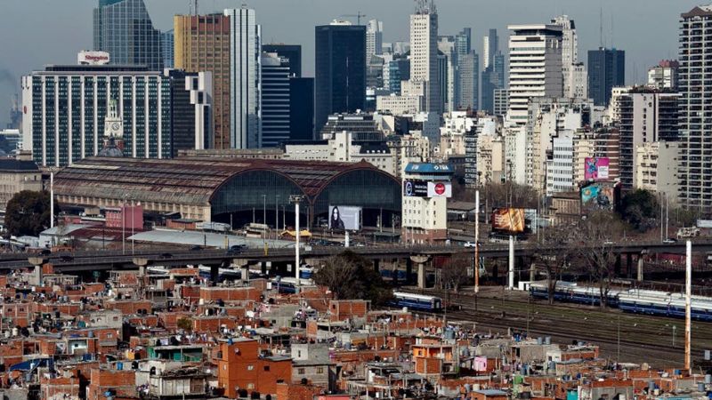 Oficial: aumentó la pobreza en la Argentina y cerró 2019 en un 35,5%