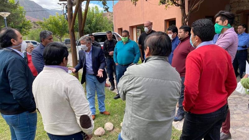 Intendentes acuerdan medidas preventivas por la actividad minera