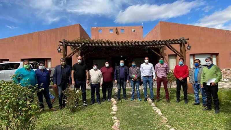 Intendentes acuerdan medidas preventivas por la actividad minera