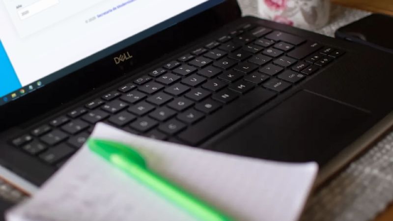 La Administración Pública funciona online