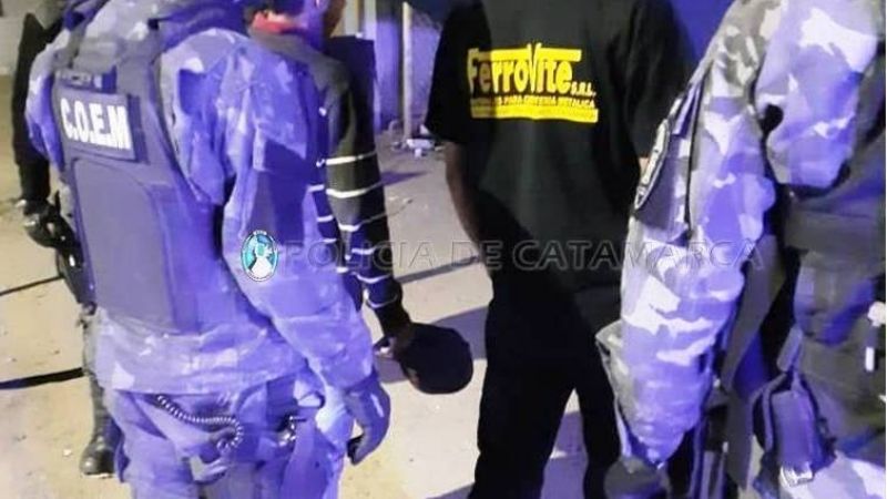 Salieron a trasnochar y quedaron detenidos por violar la cuarentena