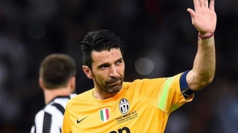A los 42 años, Buffón jugará otro año más en la “Juve”