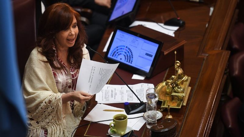 Cristina Kirchner pide que el Congreso sesione vía web