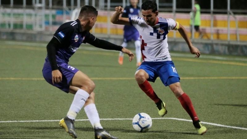 Solo cinco ligas de fútbol siguen activas en todo el mundo