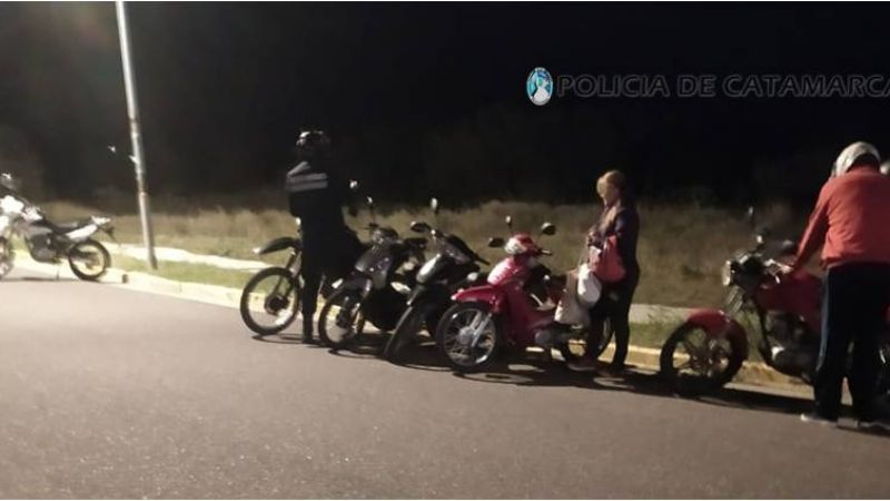Motociclistas perdieron sus vehículos por circular con acompañantes