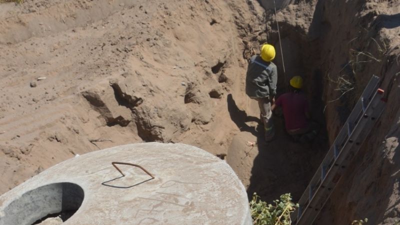 Obras para descomprimir la colectora cloacal Norte