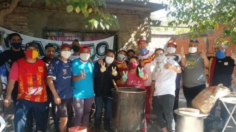 Veteranos de Malvinas llevan alimentos y barbijos a los que menos tienen