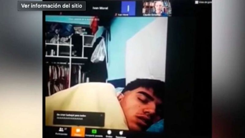 Increíble: Profesor descubre a su alumno durmiendo en medio de una clase virtual