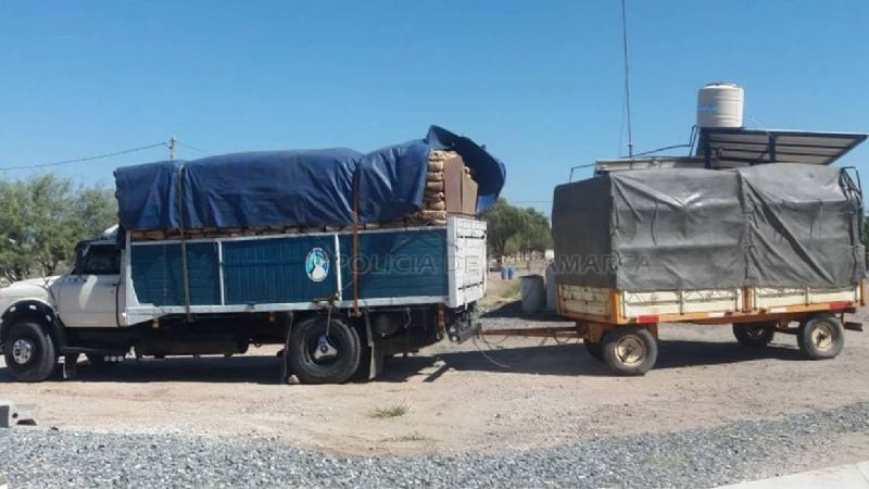 Secuestran más de 2 mil bolsas de carbón y 120 de leña