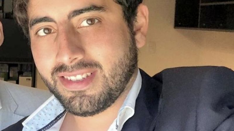 Jóven funcionario sostiene que le plantaron las botellas de alcohol