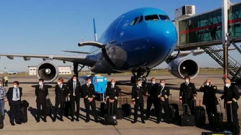 Arribó el segundo vuelo con insumos médicos de China