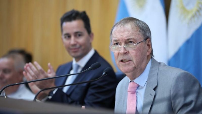 Schiaretti se recortó el salario un 45% por la pandemia