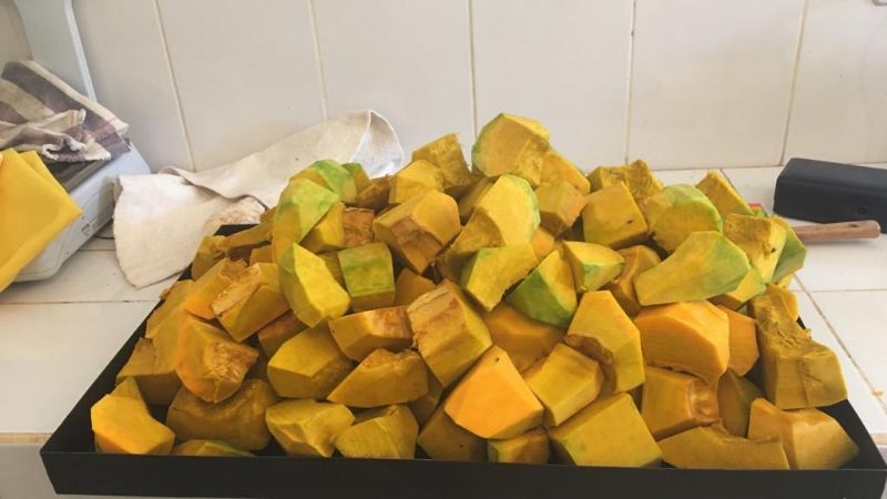 Dulceras le agregan valor al zapallo para abastecer a merenderos