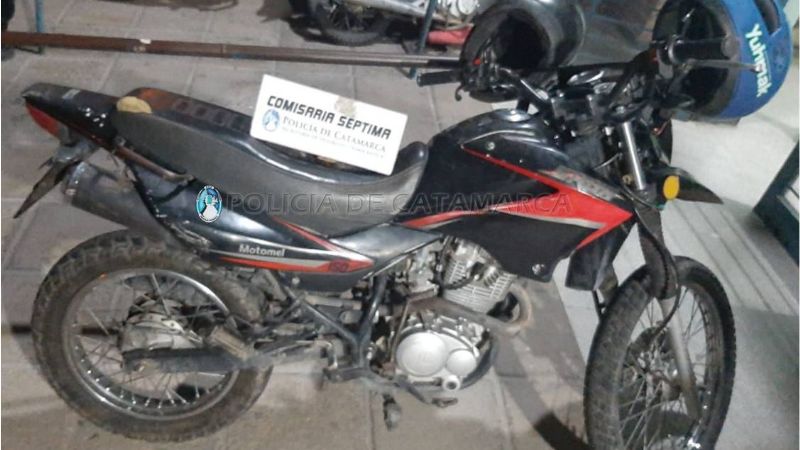 Dos de tres ladrones escaparon de los policías