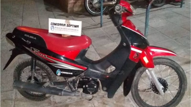 Dos de tres ladrones escaparon de los policías