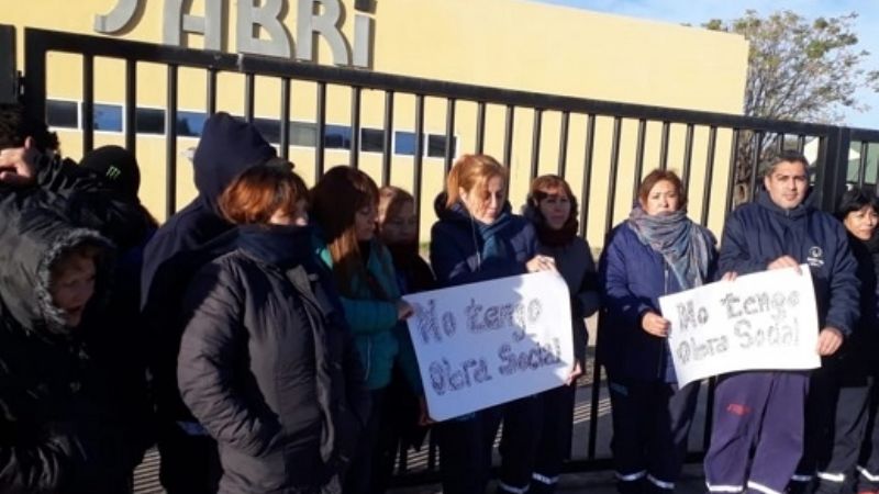 Empleados de SABRI: "sin obra social y sin cobrar el sueldo"